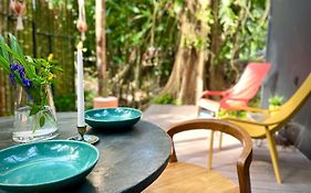 Casa Eden - Modern Peaceful Jungle Apartments
